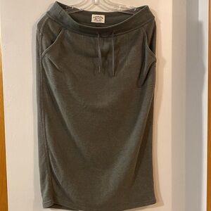 Prana cozy up midi skirt.. heather green. Size L